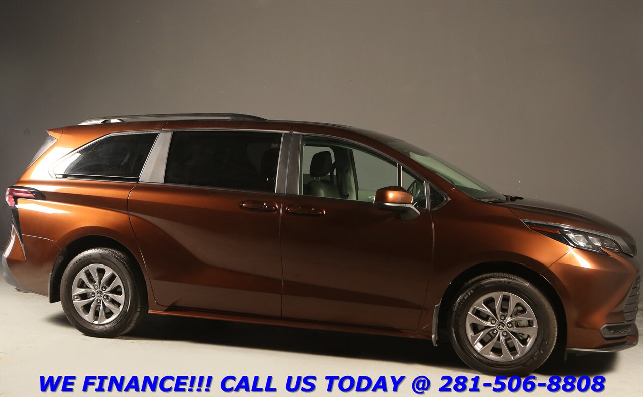 2024 Toyota Sienna 2024 LE+ Hybrid 8PASS BLIND RADAR CRUISE 6K MILES - Photo 8 - Houston, TX 77031