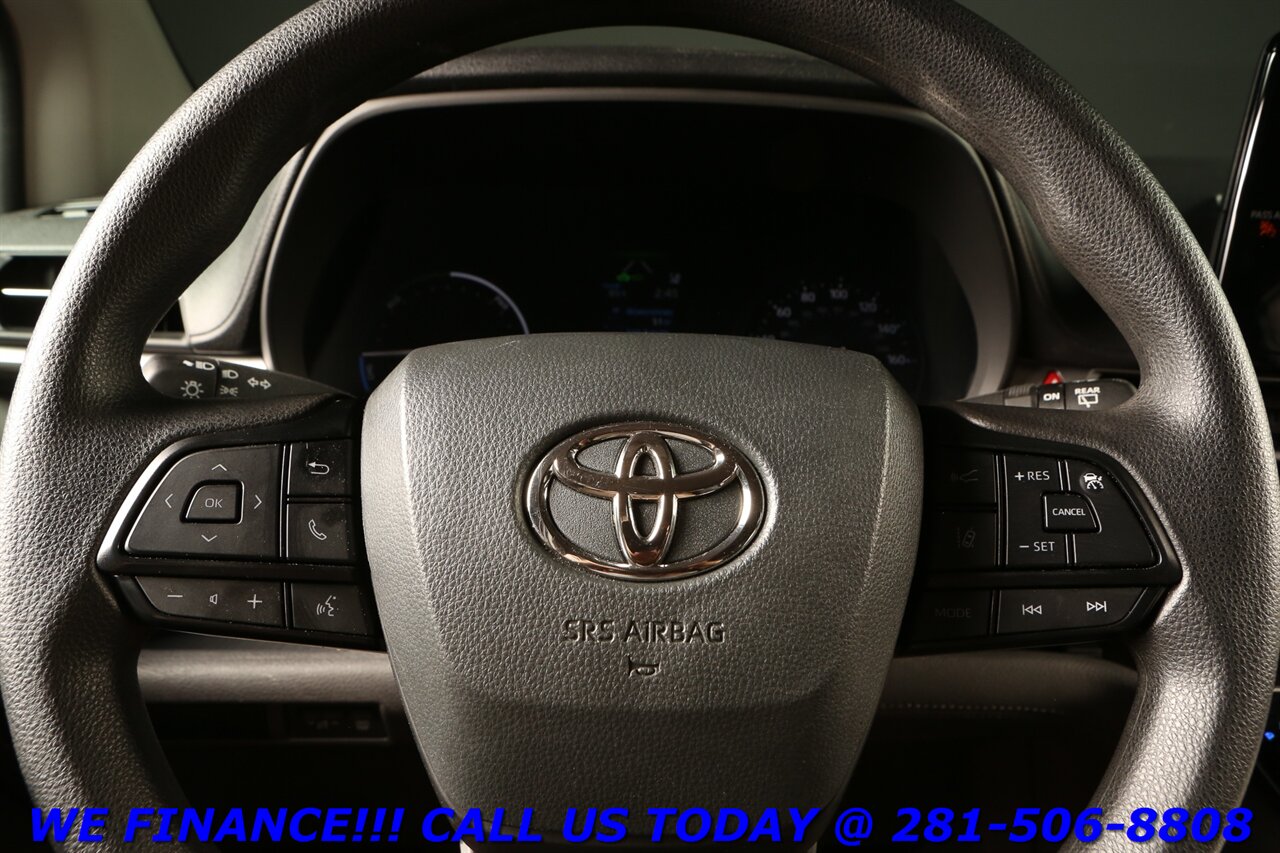 2024 Toyota Sienna 2024 LE+ Hybrid 8PASS BLIND RADAR CRUISE 6K MILES - Photo 14 - Houston, TX 77031