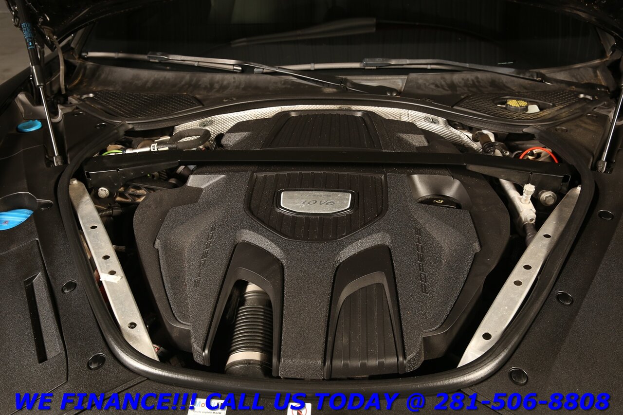 2018 Porsche Panamera 2018 NAV PANO SPORT EXEC PREMIUM+ BOSE 21 " 50K MLS   - Photo 25 - Houston, TX 77031
