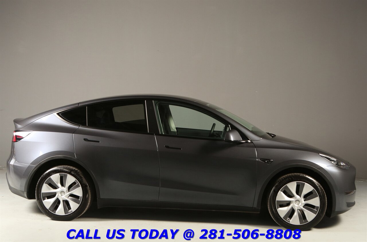 2022 Tesla Model Y 2022 Long Range AWD FSD3 Included AUTOPILOT 38K Mi - Photo 26 - Houston, TX 77031