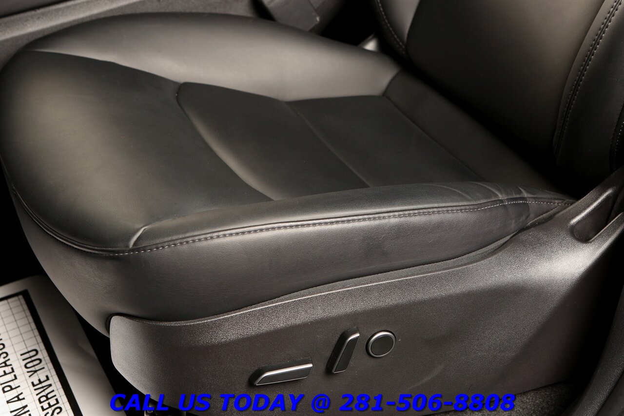 2022 Tesla Model Y 2022 Long Range AWD FSD3 Included AUTOPILOT 38K Mi - Photo 13 - Houston, TX 77031