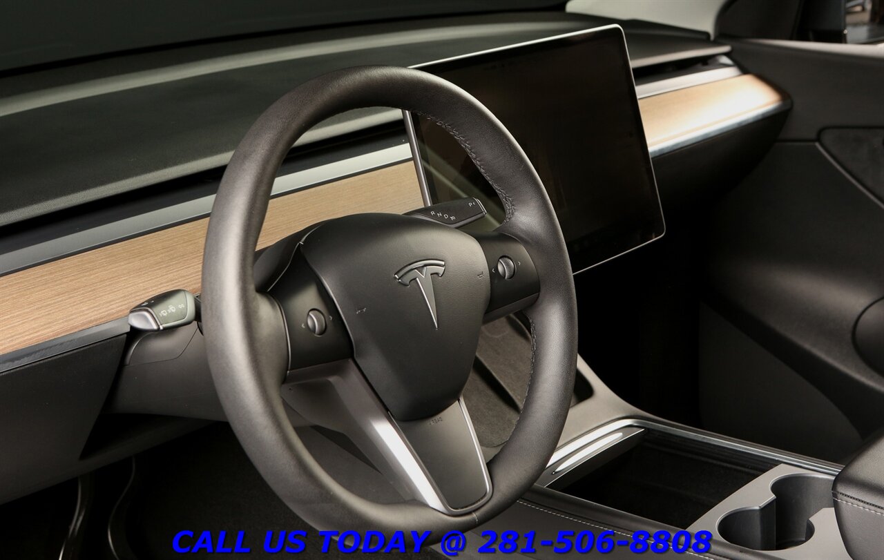 2022 Tesla Model Y 2022 Long Range AWD FSD3 Included AUTOPILOT 38K Mi - Photo 10 - Houston, TX 77031
