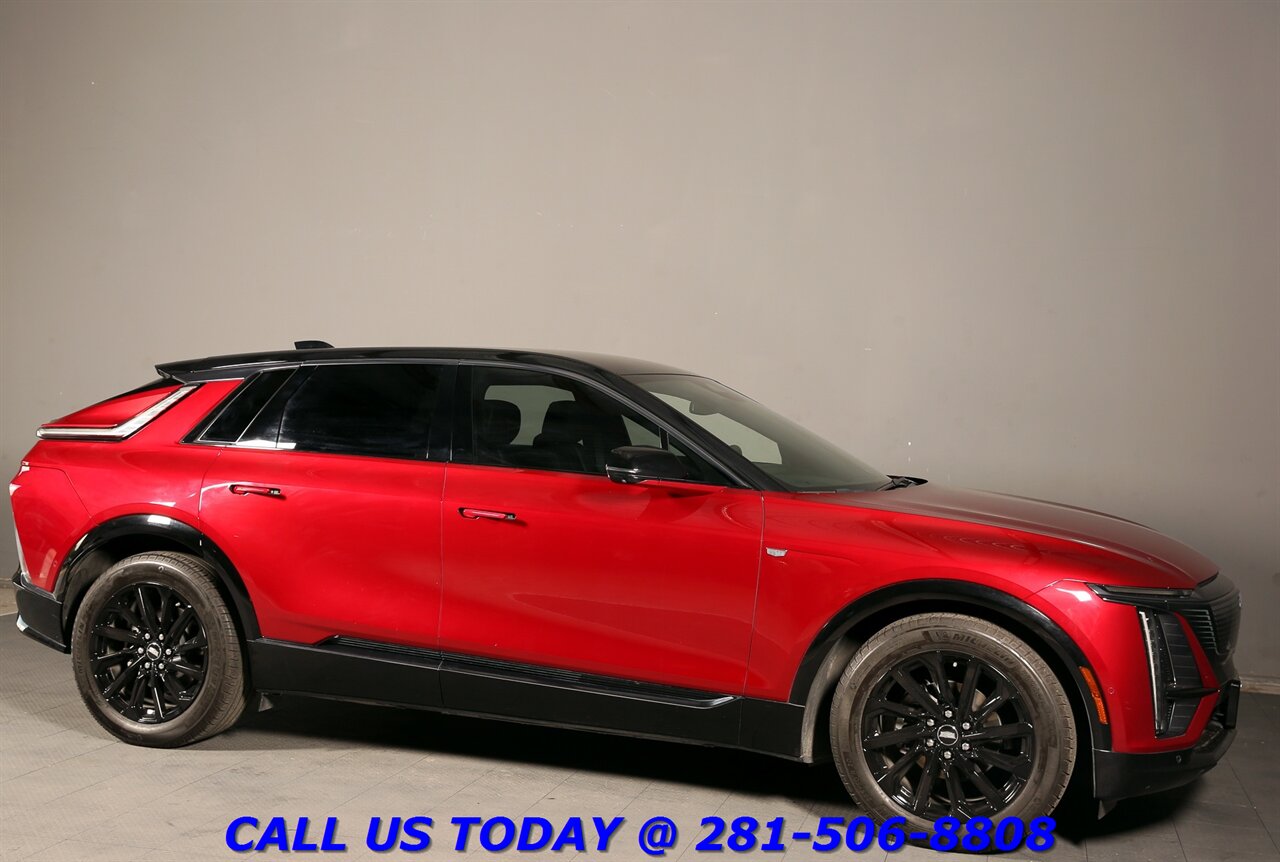 2024 Cadillac LYRIQ 2024 Sport NAV CARPLAY PANO SELFADAPTCRUISE 31K Mi - Photo 8 - Houston, TX 77031