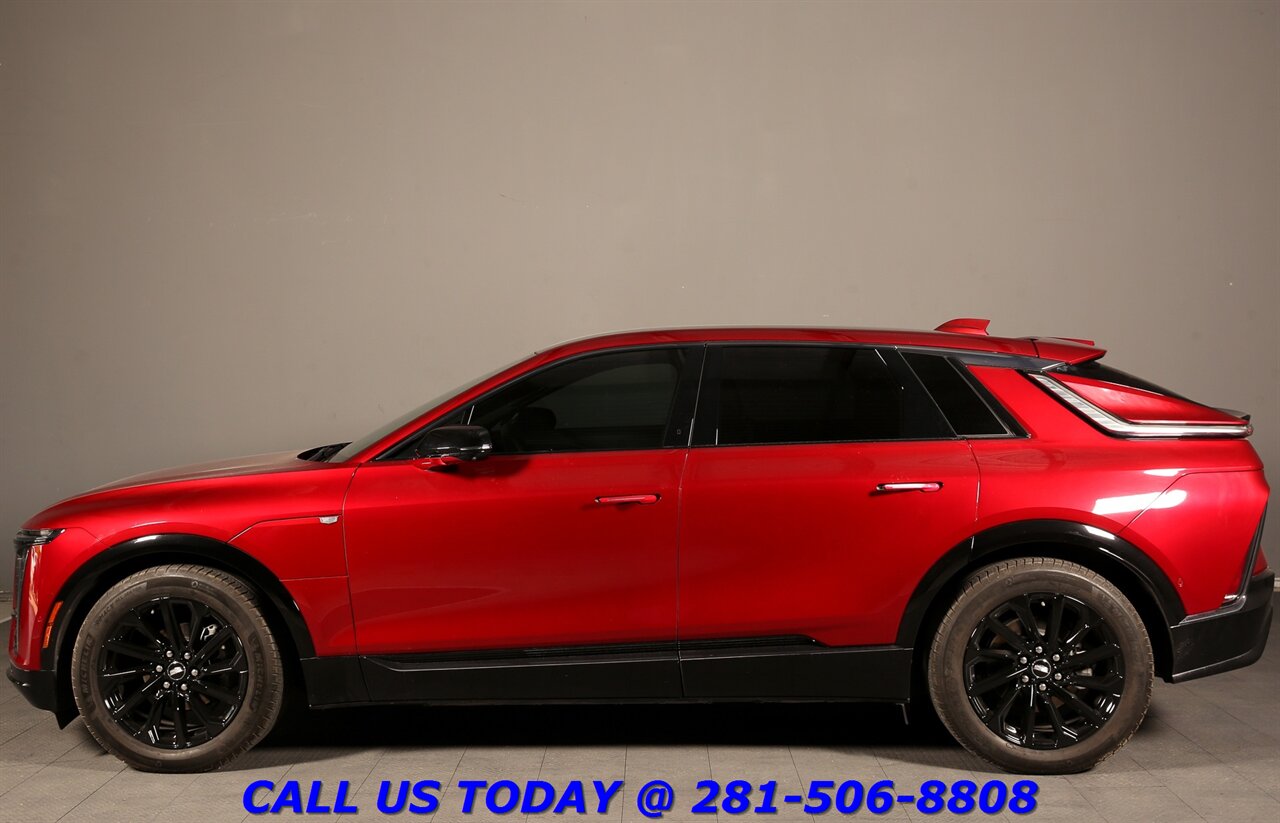 2024 Cadillac LYRIQ 2024 Sport NAV CARPLAY PANO SELFADAPTCRUISE 31K Mi - Photo 30 - Houston, TX 77031