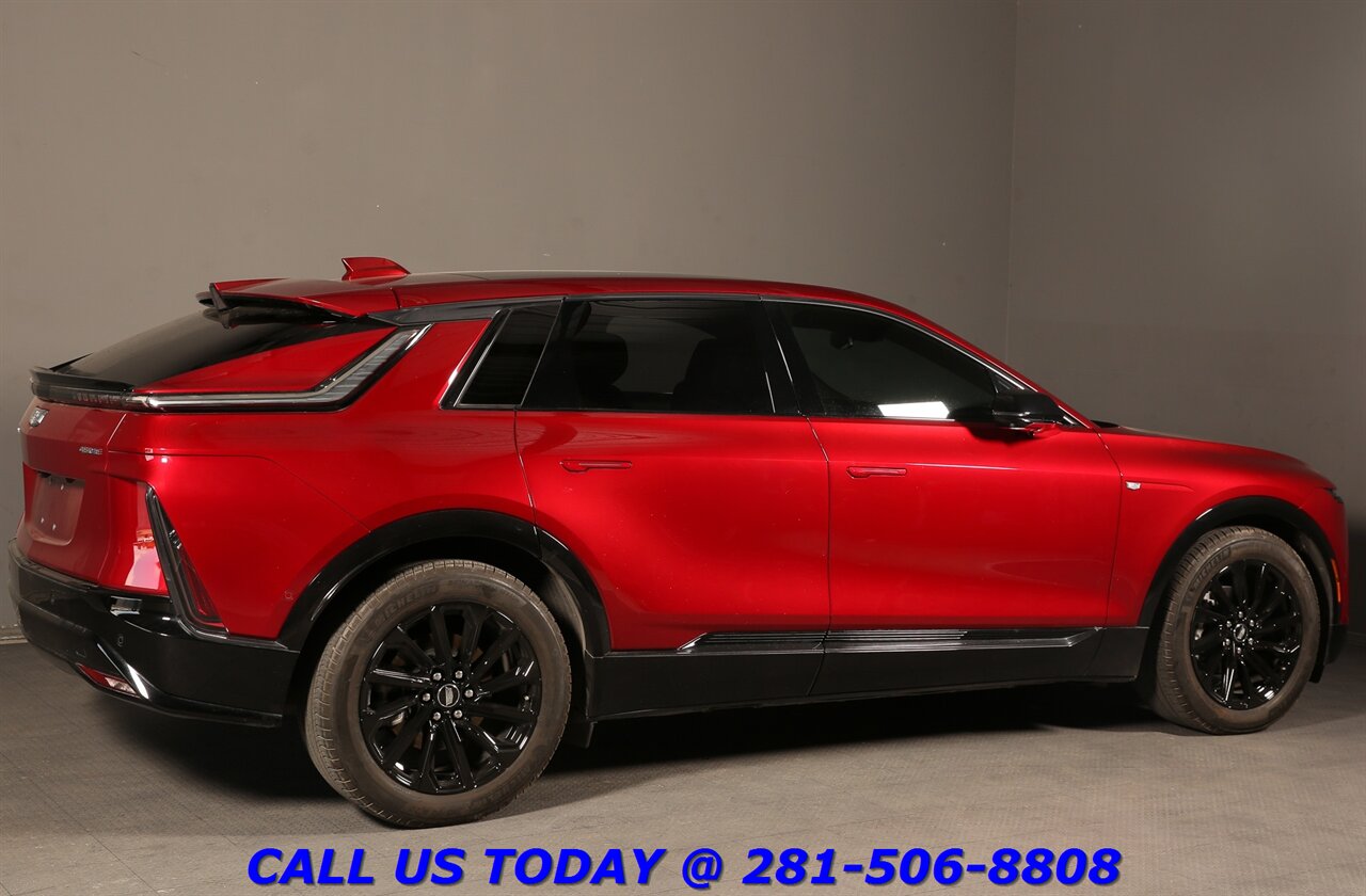 2024 Cadillac LYRIQ 2024 Sport NAV CARPLAY PANO SELFADAPTCRUISE 31K Mi - Photo 6 - Houston, TX 77031