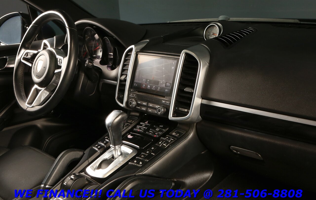 2017 Porsche Cayenne 2017 S TWIN-TURBO AWD NAV PANO BOSE CAMERA 79K MLS   - Photo 19 - Houston, TX 77031