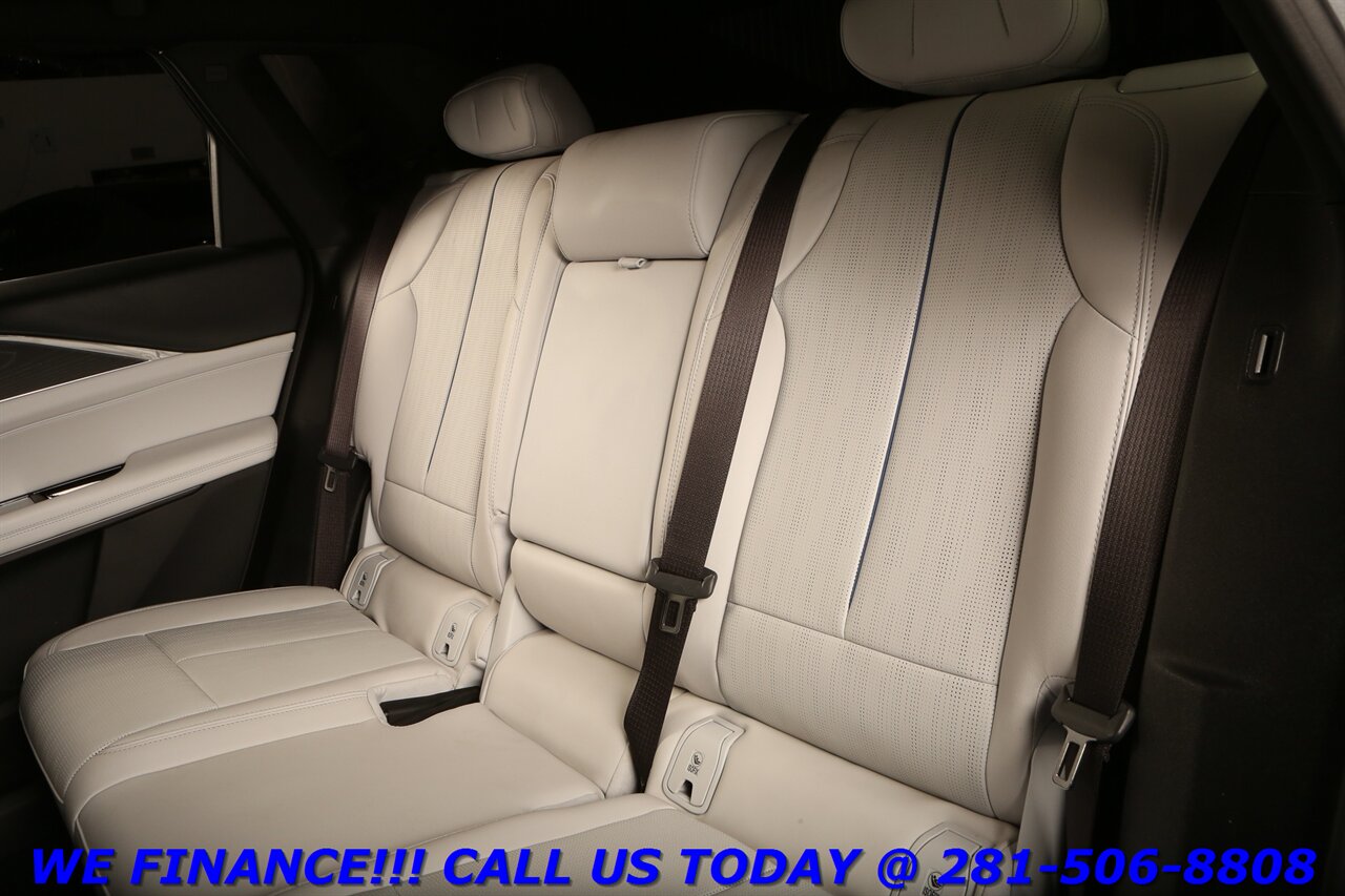 2024 Cadillac LYRIQ 2024 Luxury 1 AWD NAV PANO ADAPT BLIND 13K MLS   - Photo 23 - Houston, TX 77031