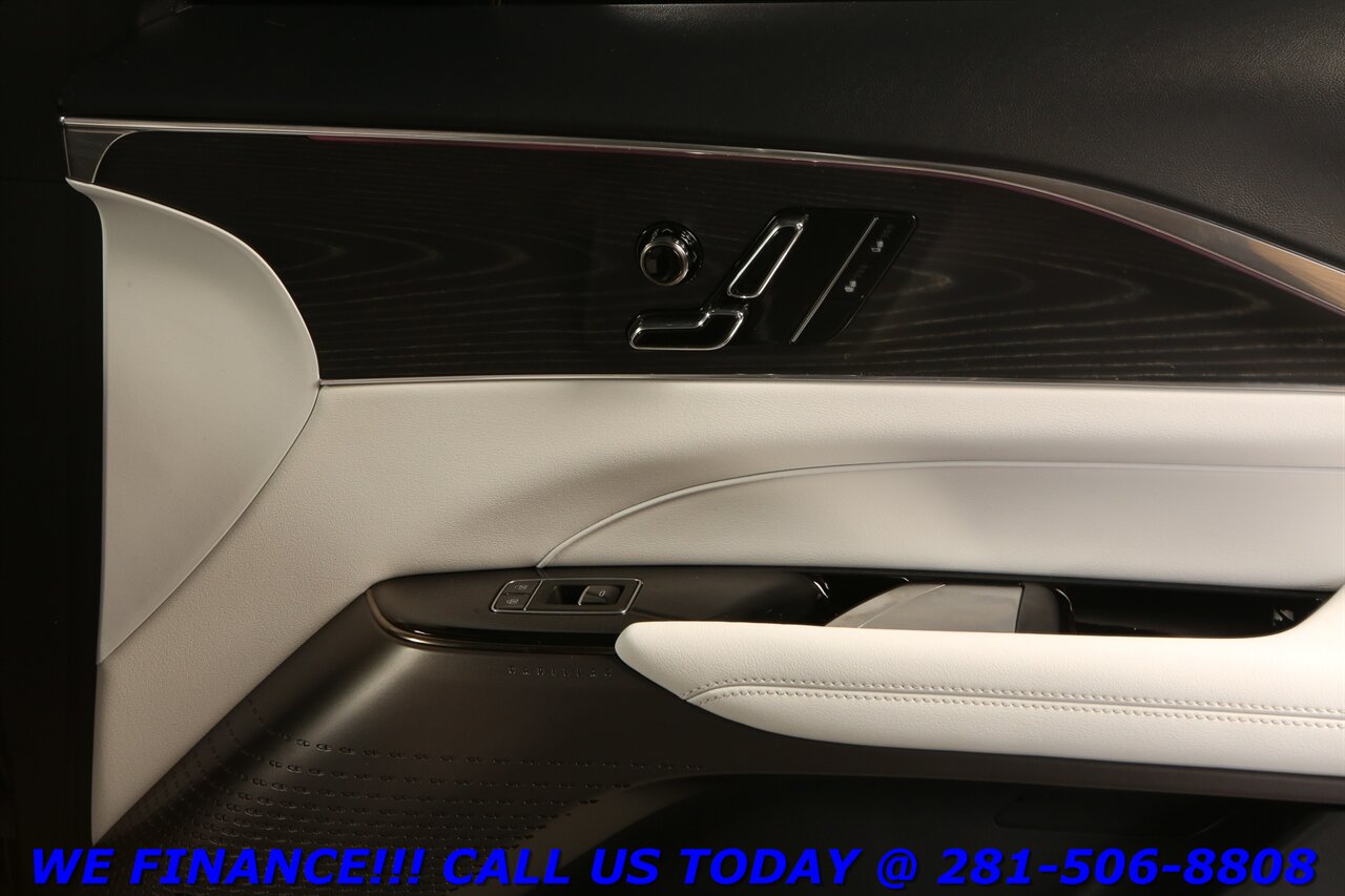 2024 Cadillac LYRIQ 2024 Luxury 1 AWD NAV PANO ADAPT BLIND 13K MLS   - Photo 27 - Houston, TX 77031