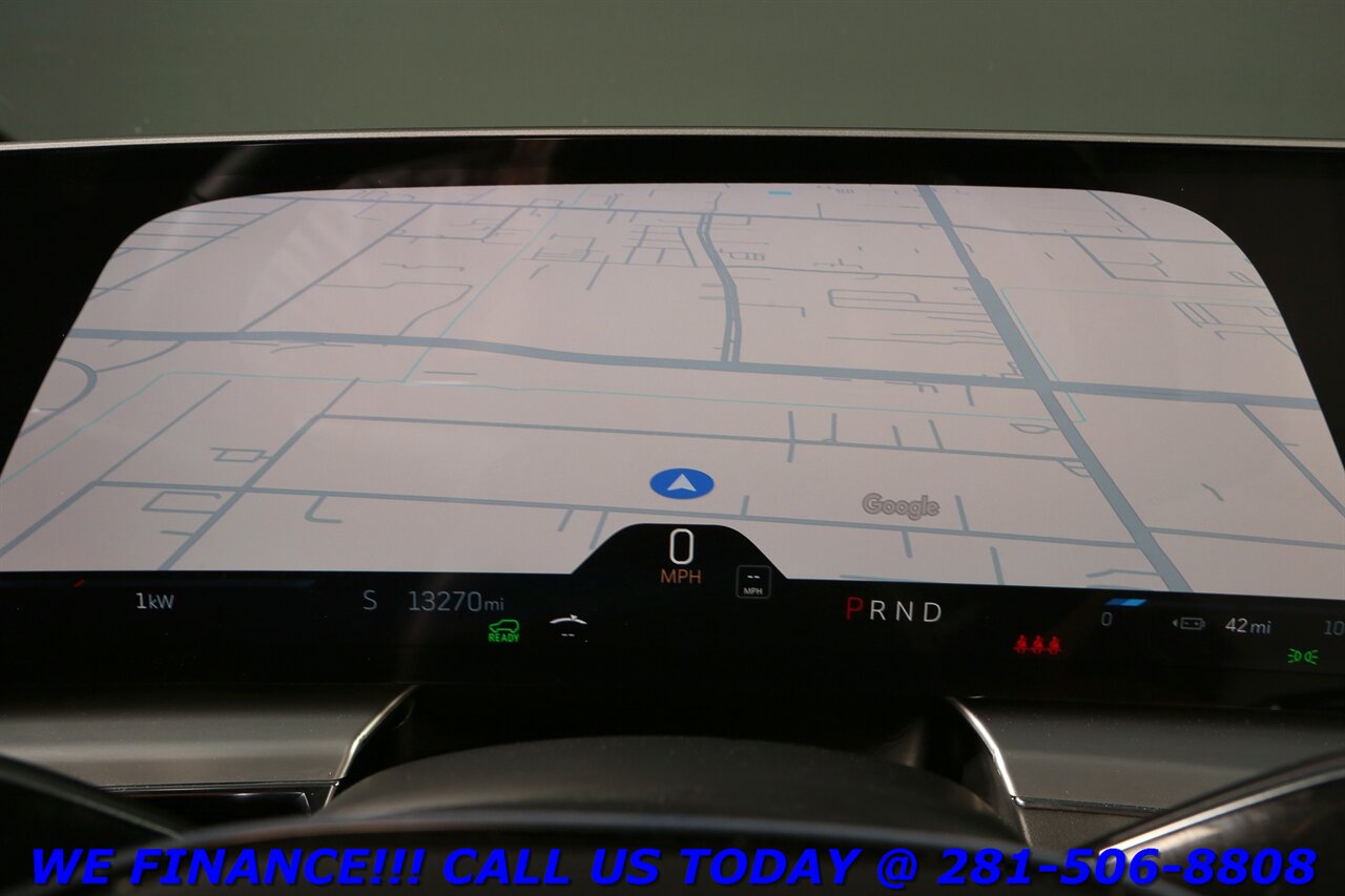 2024 Cadillac LYRIQ 2024 Luxury 1 AWD NAV PANO ADAPT BLIND 13K MLS   - Photo 15 - Houston, TX 77031