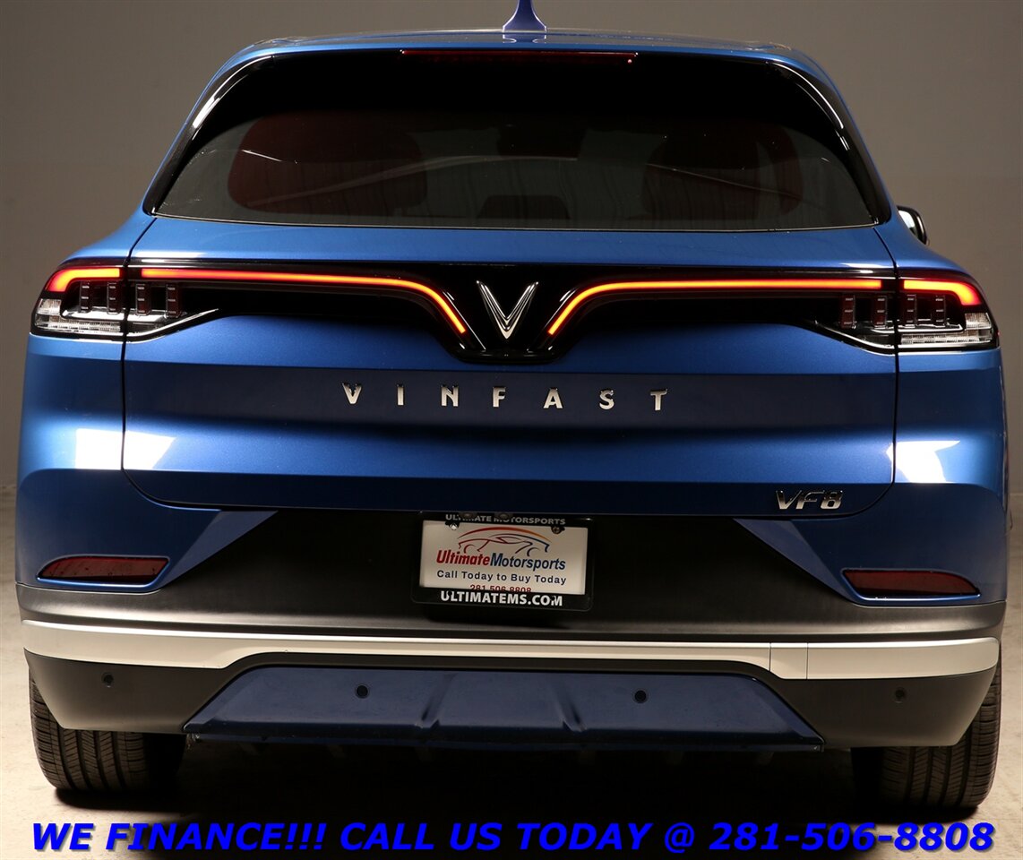 2023 VinFast VF8 2023 Plus AWD NAV HUD PANO 360 ADAPT BLIND 16K MLS   - Photo 5 - Houston, TX 77031
