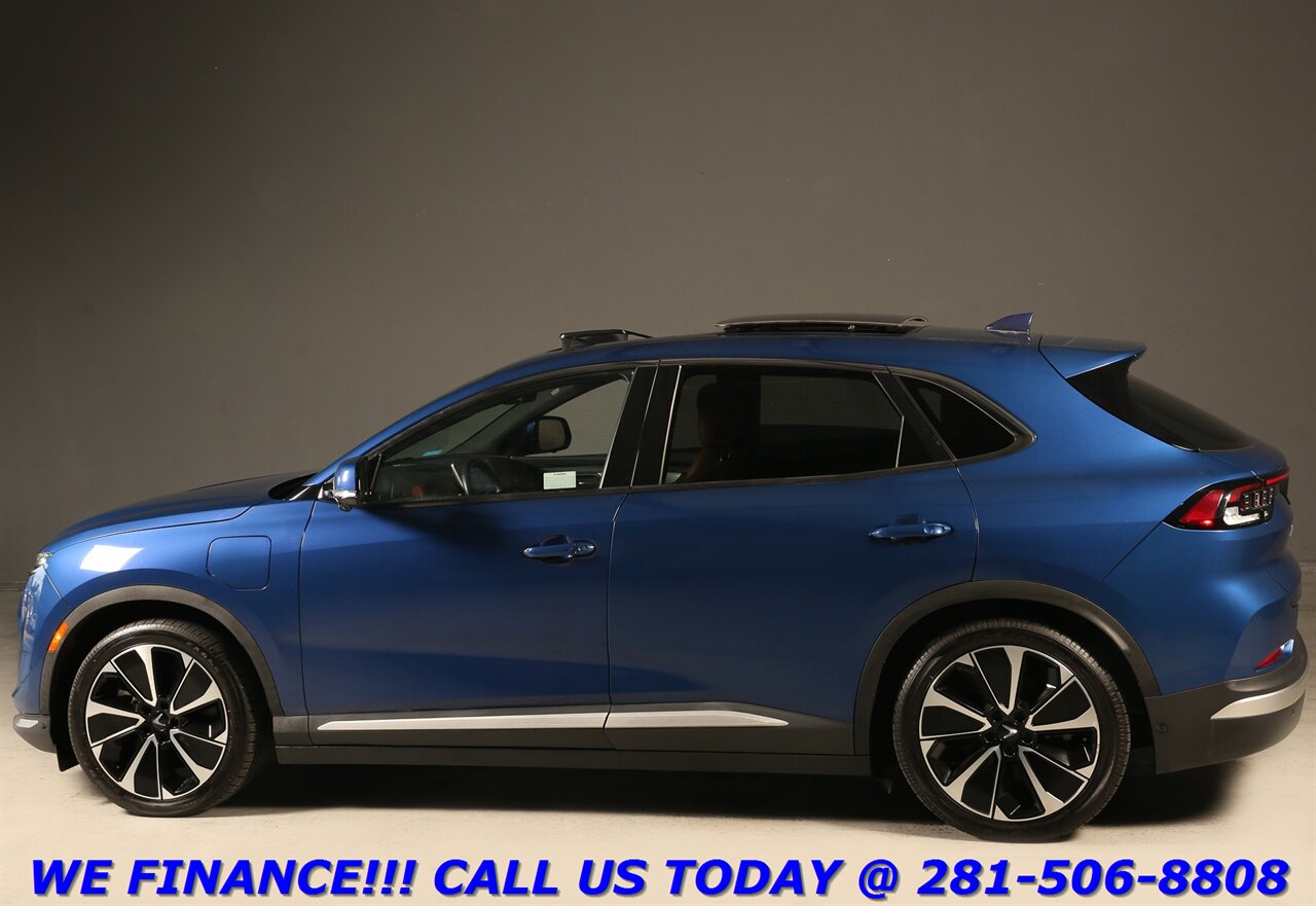 2023 VinFast VF8 2023 Plus AWD NAV HUD PANO 360 ADAPT BLIND 16K MLS   - Photo 4 - Houston, TX 77031