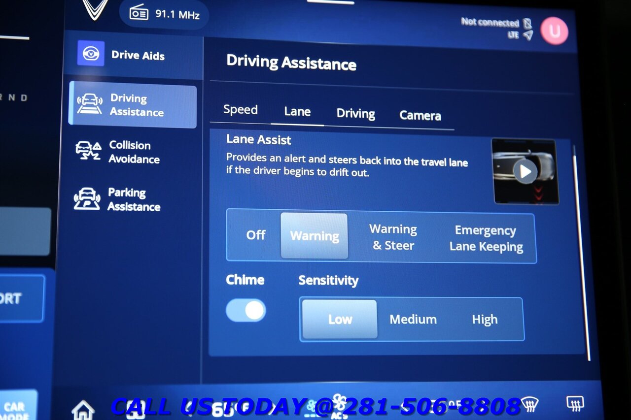 2023 VinFast VF8 2023 Plus AWD NAV HUD PANO 360 ADAPT BLIND 16K MLS   - Photo 28 - Houston, TX 77031