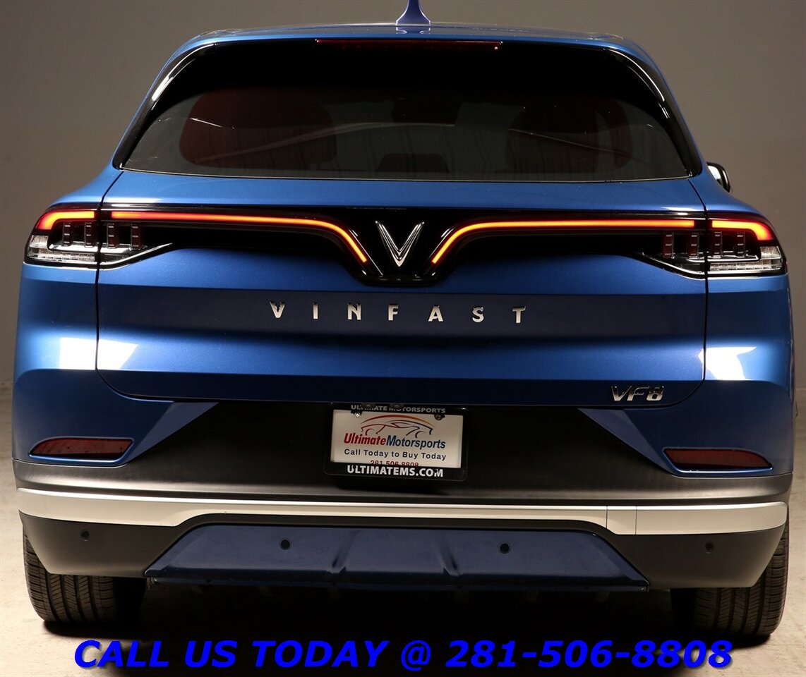 2023 VinFast VF8 2023 Plus AWD NAV HUD PANO 360 ADAPT BLIND 16K MLS   - Photo 5 - Houston, TX 77031