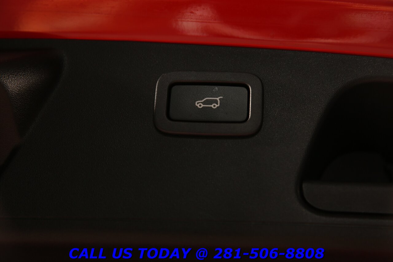 2020 Jaguar E-PACE 2020 P250 Checkered Flag Edition AWD NAV PANO 86K - Photo 28 - Houston, TX 77031