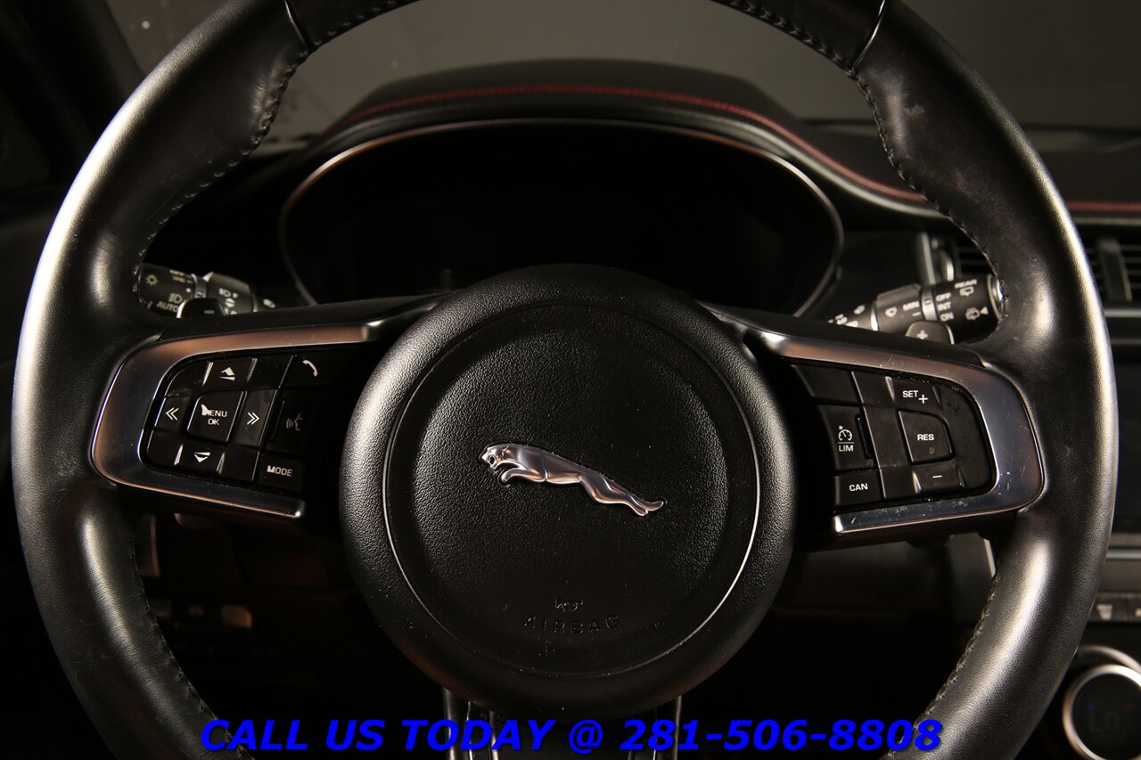 2020 Jaguar E-PACE 2020 P250 Checkered Flag Edition AWD NAV PANO 86K - Photo 14 - Houston, TX 77031