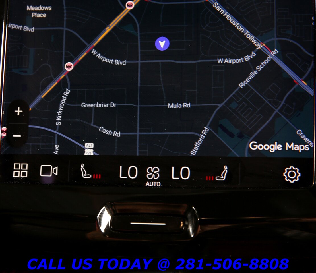 2023 Volvo XC60 Recharge Plug-In T8 Plus Bright AWD NAV PANO PILOT ASSIST CRUISE - Photo 17 - Houston, TX 77031