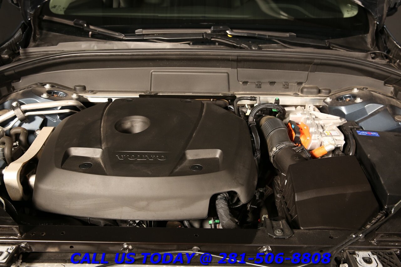 2023 Volvo XC60 Recharge Plug-In T8 Plus Bright AWD NAV PANO PILOT ASSIST CRUISE - Photo 25 - Houston, TX 77031