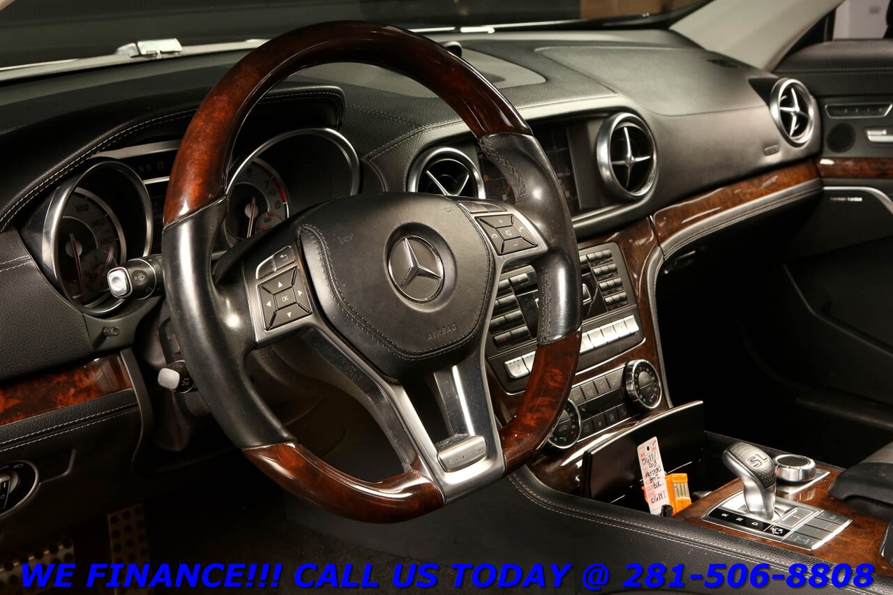2013 Mercedes-Benz 2013 SL 550 P1 CONVERTIBLE NAV PANO BLIND 80K - Photo 11 - Houston, TX 77031