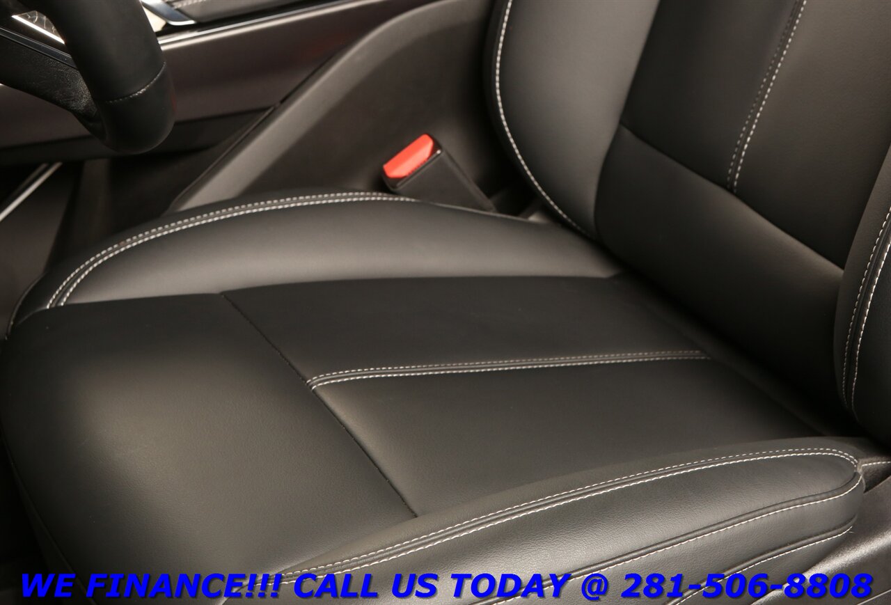 2024 Cadillac LYRIQ 2024 Tech NAV PANO ADAPT BLIND CAMERA 16K MLS - Photo 14 - Houston, TX 77031