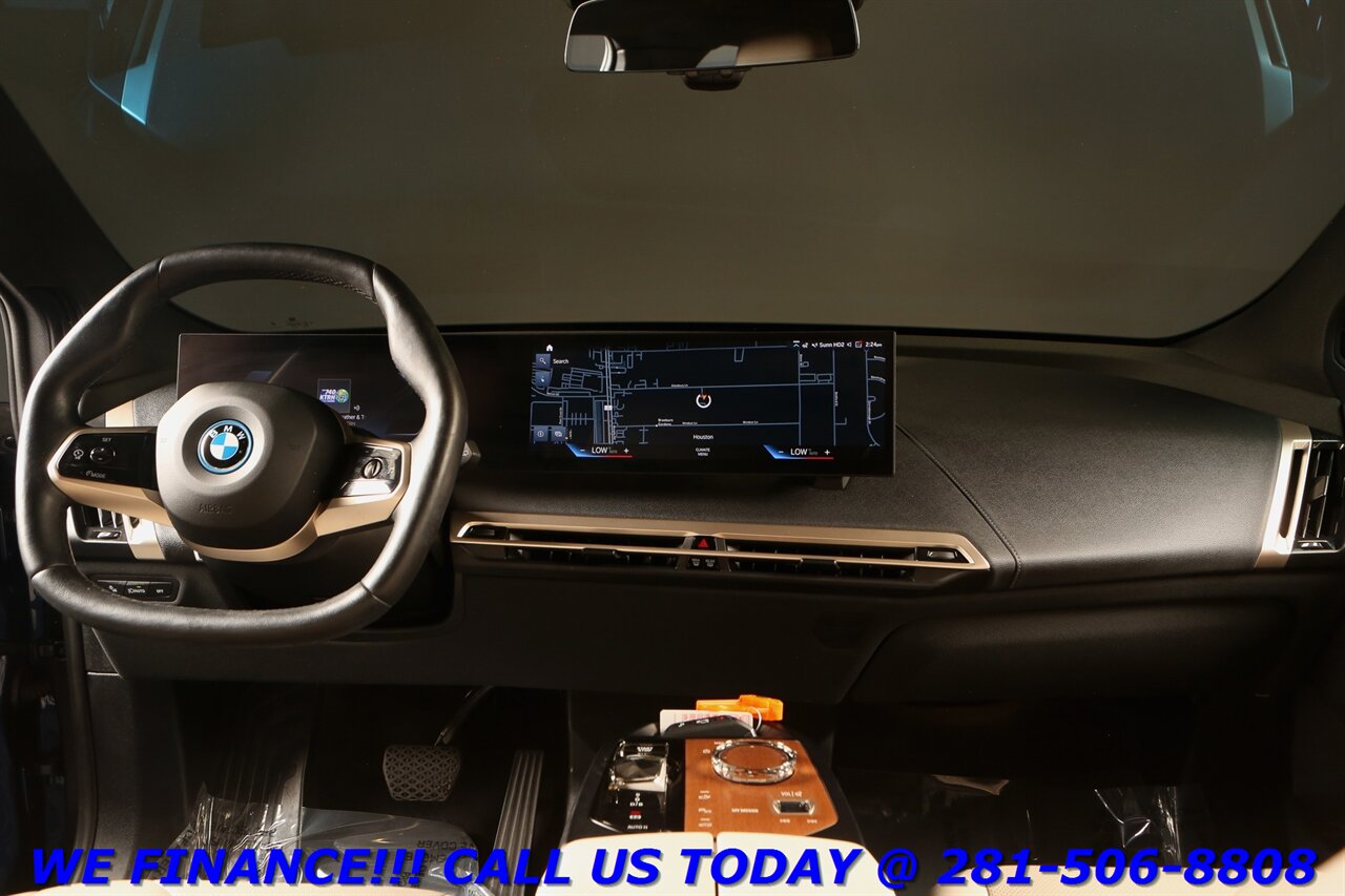 2022 BMW iX 2022 xDrive50 AWD NAV HUD PANO BLIND MASSAGE LUX - Photo 2 - Houston, TX 77031