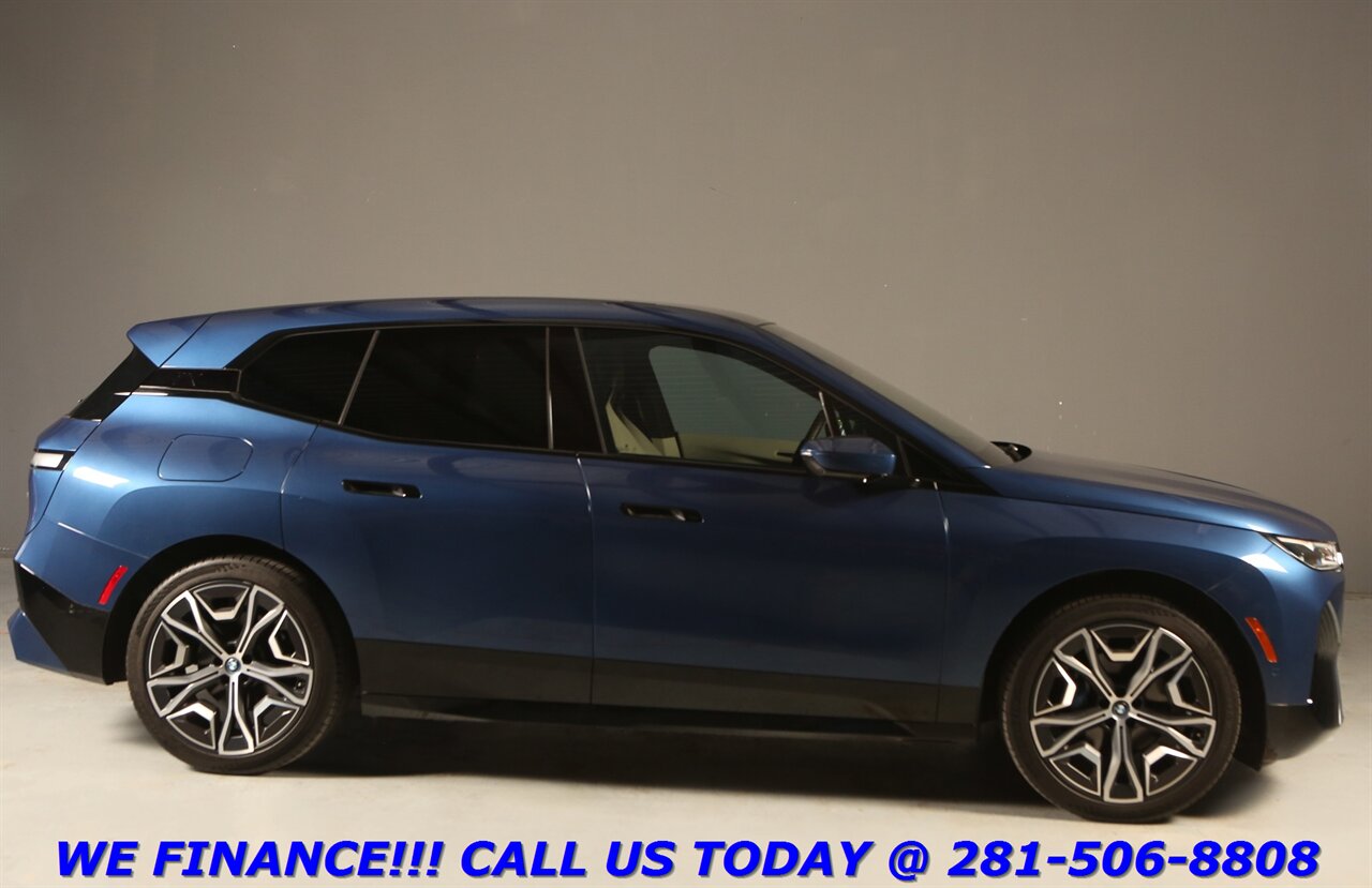 2022 BMW iX 2022 xDrive50 AWD NAV HUD PANO BLIND MASSAGE LUX - Photo 31 - Houston, TX 77031