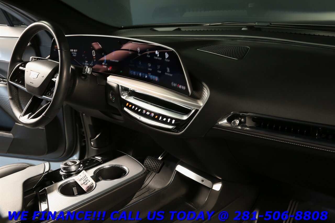 2024 Cadillac LYRIQ 2024 Tech NAV PANO ADAPT BLIND 25K MLS!!   - Photo 17 - Houston, TX 77031
