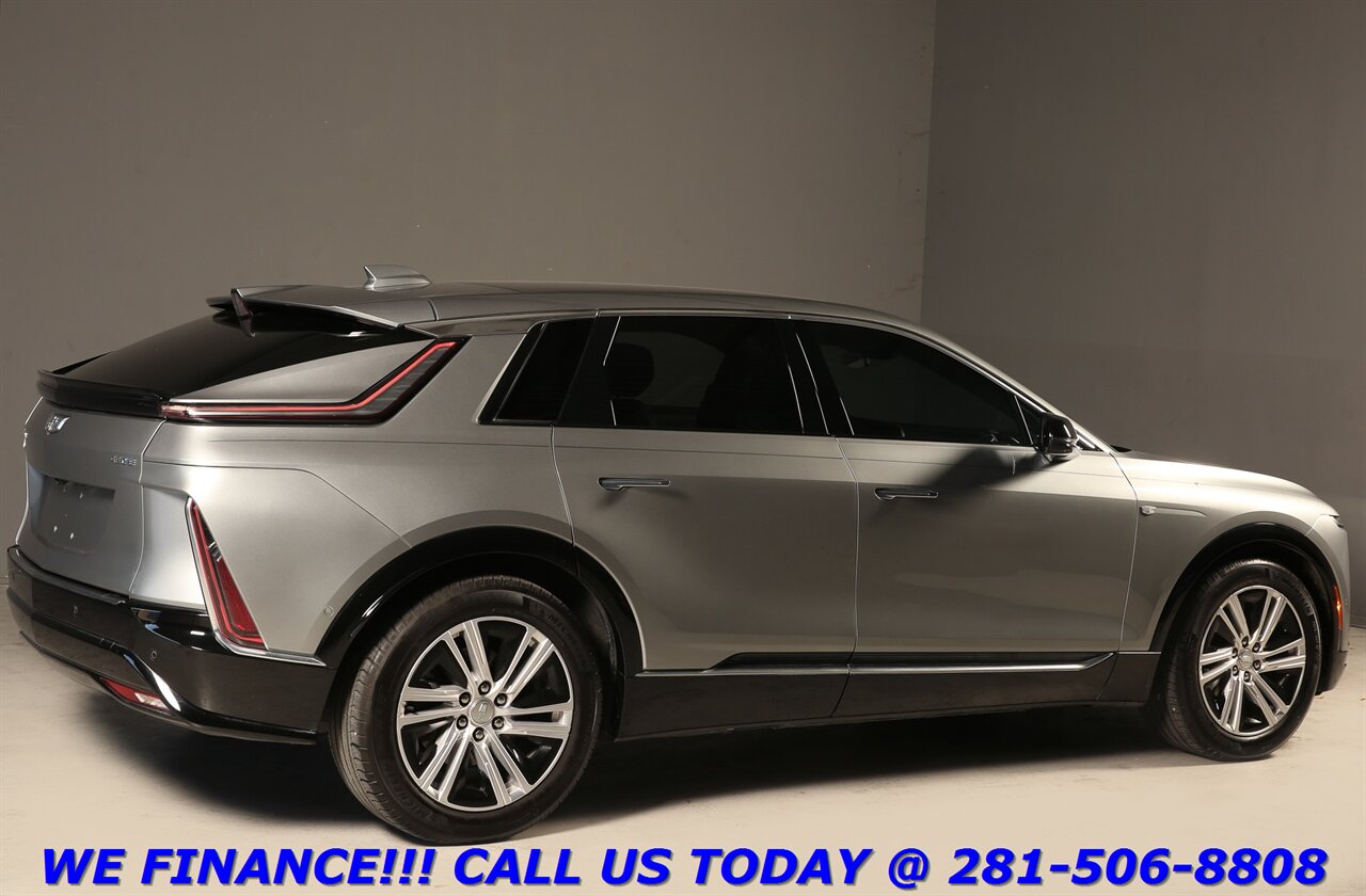 2024 Cadillac LYRIQ 2024 Tech NAV PANO ADAPT BLIND 25K MLS!!   - Photo 5 - Houston, TX 77031