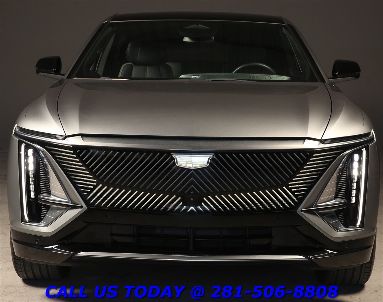 2024 Cadillac LYRIQ 2024 Tech NAV PANO ADAPT BLIND 25K MLS!! - Photo 8 - Houston, TX 77031