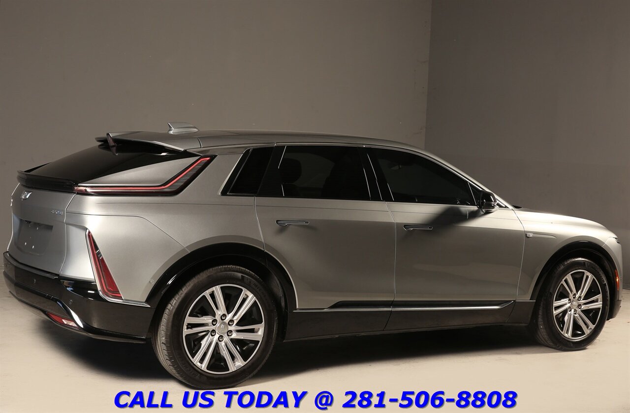 2024 Cadillac LYRIQ 2024 Tech NAV PANO ADAPT BLIND 25K MLS!! - Photo 5 - Houston, TX 77031
