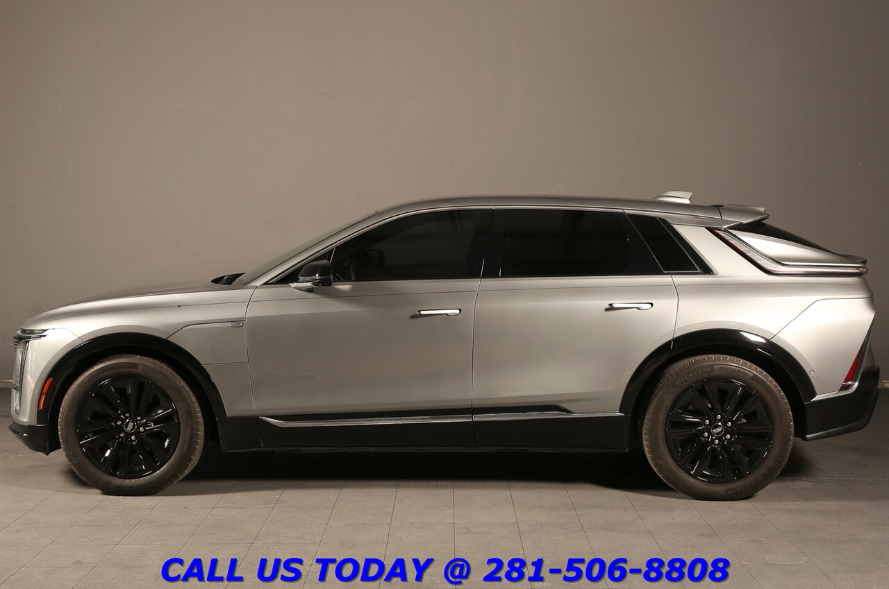 2024 Cadillac LYRIQ 2024 Tech NAV PANO ADAPT BLIND 25K MLS!!   - Photo 3 - Houston, TX 77031