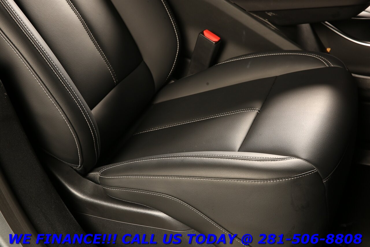 2024 Cadillac LYRIQ 2024 Tech NAV PANO ADAPT BLIND 25K MLS!!   - Photo 20 - Houston, TX 77031