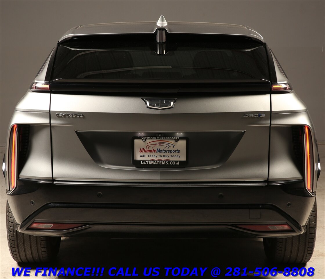 2024 Cadillac LYRIQ 2024 Tech NAV PANO ADAPT BLIND 25K MLS!!   - Photo 4 - Houston, TX 77031