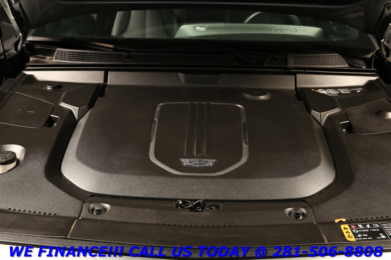 2024 Cadillac LYRIQ 2024 Tech NAV PANO ADAPT BLIND 25K MLS!!   - Photo 21 - Houston, TX 77031