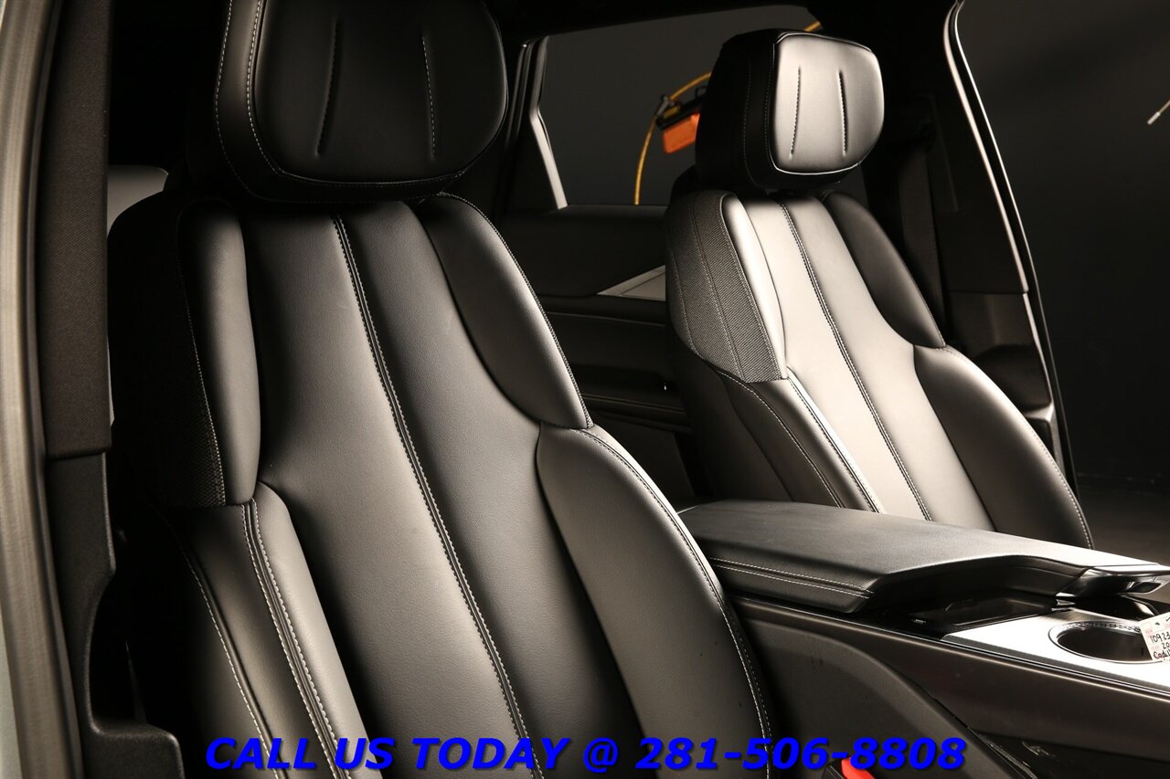 2024 Cadillac LYRIQ 2024 Tech NAV PANO ADAPT BLIND 25K MLS!! - Photo 19 - Houston, TX 77031