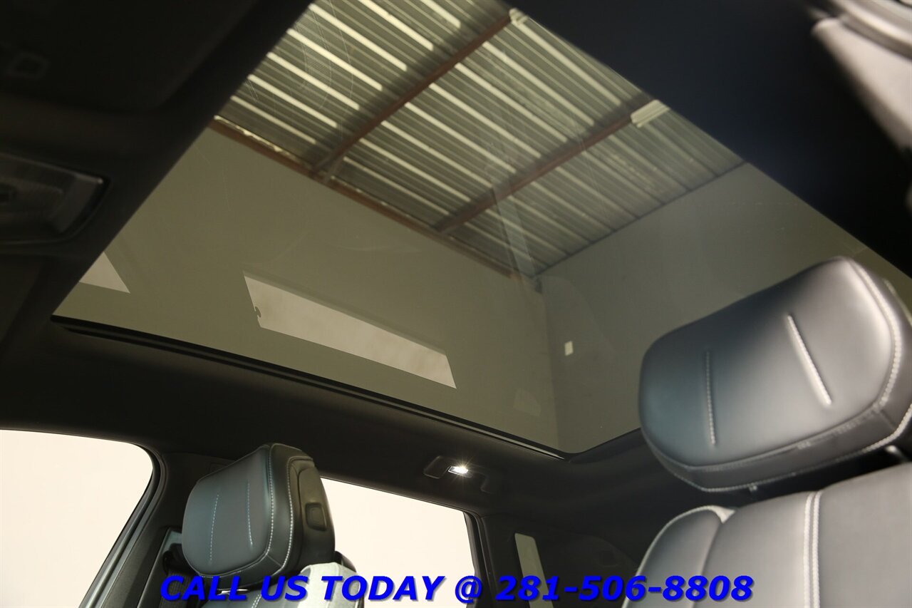 2024 Cadillac LYRIQ 2024 Tech NAV PANO ADAPT BLIND 25K MLS!! - Photo 11 - Houston, TX 77031
