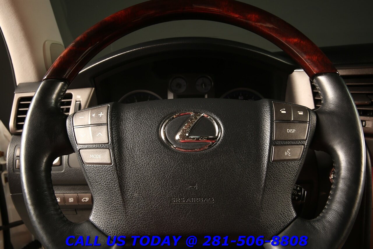 2011 Lexus LX 2011 LX 570 AWD NAV DVD SUN 3ROW MARK LEV 100K Mi - Photo 14 - Houston, TX 77031