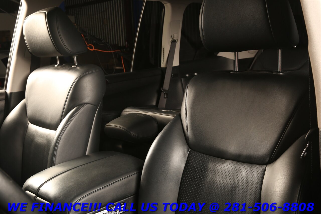 2011 Lexus LX 2011 LX 570 AWD NAV DVD SUN 3ROW MARK LEV 100K Mi - Photo 12 - Houston, TX 77031