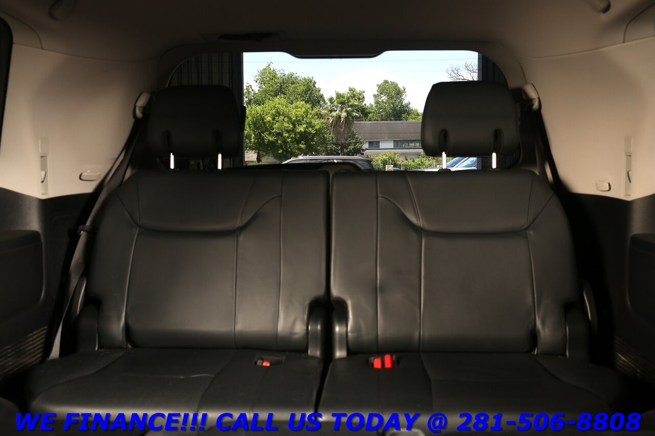 2011 Lexus LX 2011 LX 570 AWD NAV DVD SUN 3ROW MARK LEV 100K Mi - Photo 23 - Houston, TX 77031