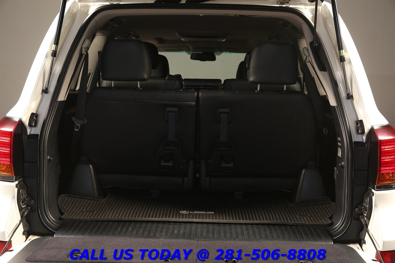 2011 Lexus LX 2011 LX 570 AWD NAV DVD SUN 3ROW MARK LEV 100K Mi - Photo 27 - Houston, TX 77031
