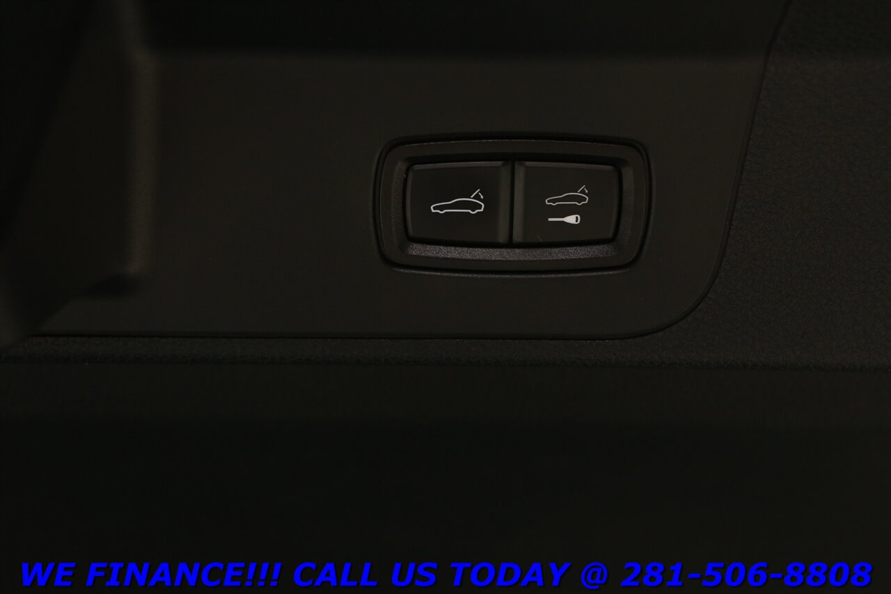 2017 Porsche Panamera 2017 PREM PLUS PKG NAV SUN ADAPTIVE AMBIENT BIRCH   - Photo 29 - Houston, TX 77031