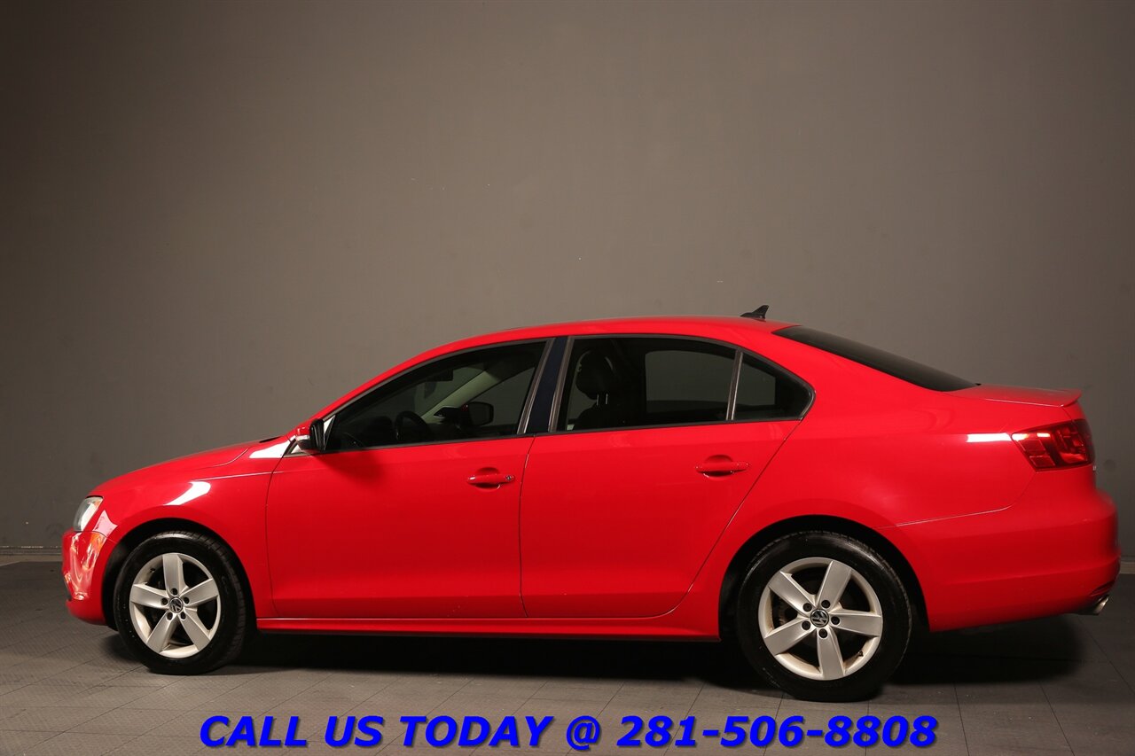 2012 Volkswagen Jetta 2012 TDI DIESEL FENDER CARPLAY SUNROOF HEATSEAT - Photo 4 - Houston, TX 77031