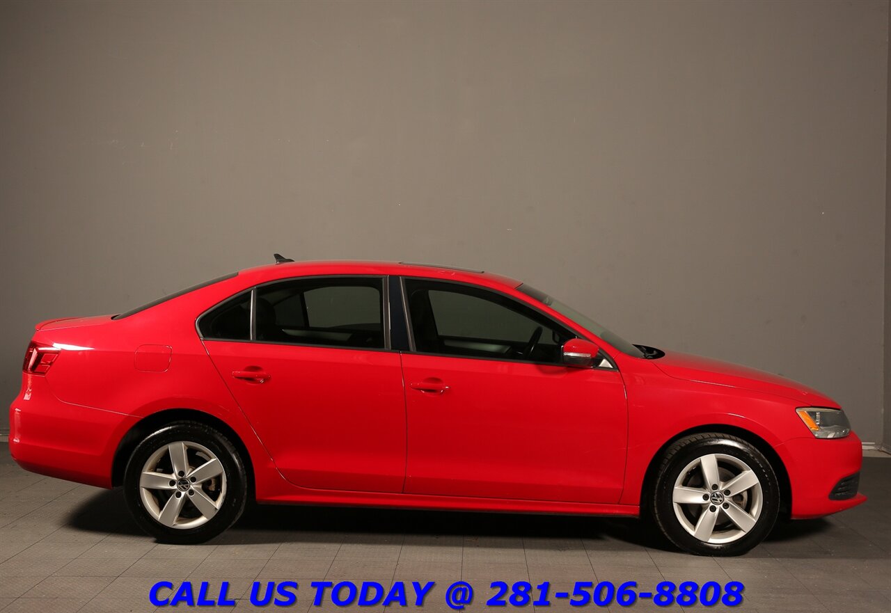 2012 Volkswagen Jetta 2012 TDI DIESEL FENDER CARPLAY SUNROOF HEATSEAT - Photo 6 - Houston, TX 77031