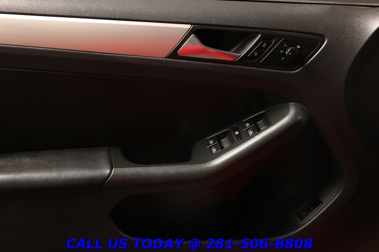 2012 Volkswagen Jetta 2012 TDI DIESEL FENDER CARPLAY SUNROOF HEATSEAT - Photo 9 - Houston, TX 77031