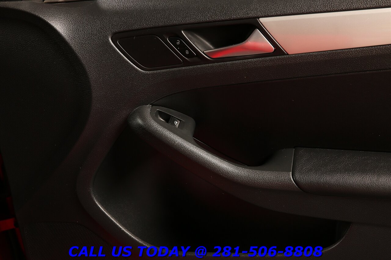 2012 Volkswagen Jetta 2012 TDI DIESEL FENDER CARPLAY SUNROOF HEATSEAT - Photo 26 - Houston, TX 77031