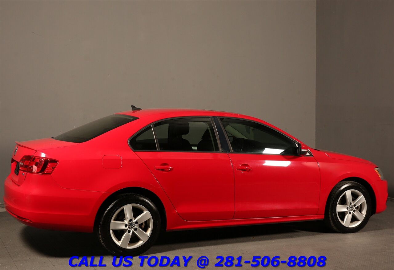 2012 Volkswagen Jetta 2012 TDI DIESEL FENDER CARPLAY SUNROOF HEATSEAT - Photo 5 - Houston, TX 77031
