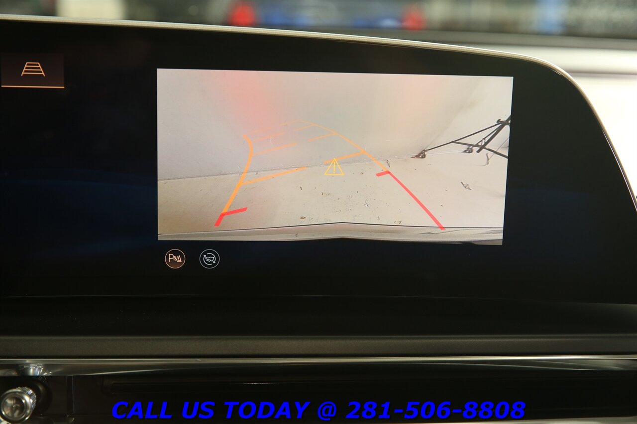 2024 Cadillac LYRIQ 2024 Tech NAV PANO ADAPT CRUISE BLIND 17K MLS!!!   - Photo 19 - Houston, TX 77031