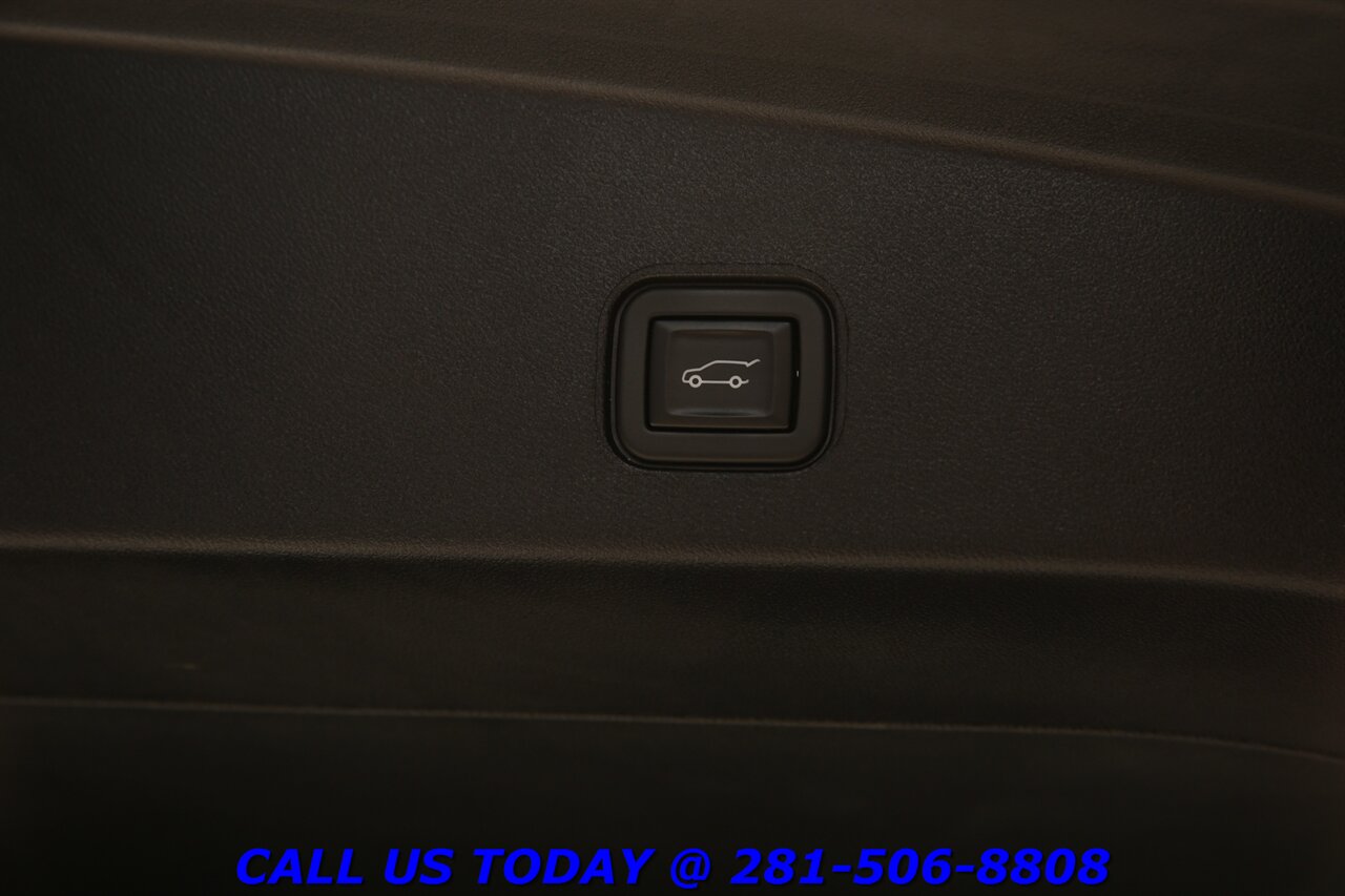 2024 Cadillac LYRIQ 2024 Tech NAV PANO ADAPT CRUISE BLIND 17K MLS!!!   - Photo 28 - Houston, TX 77031
