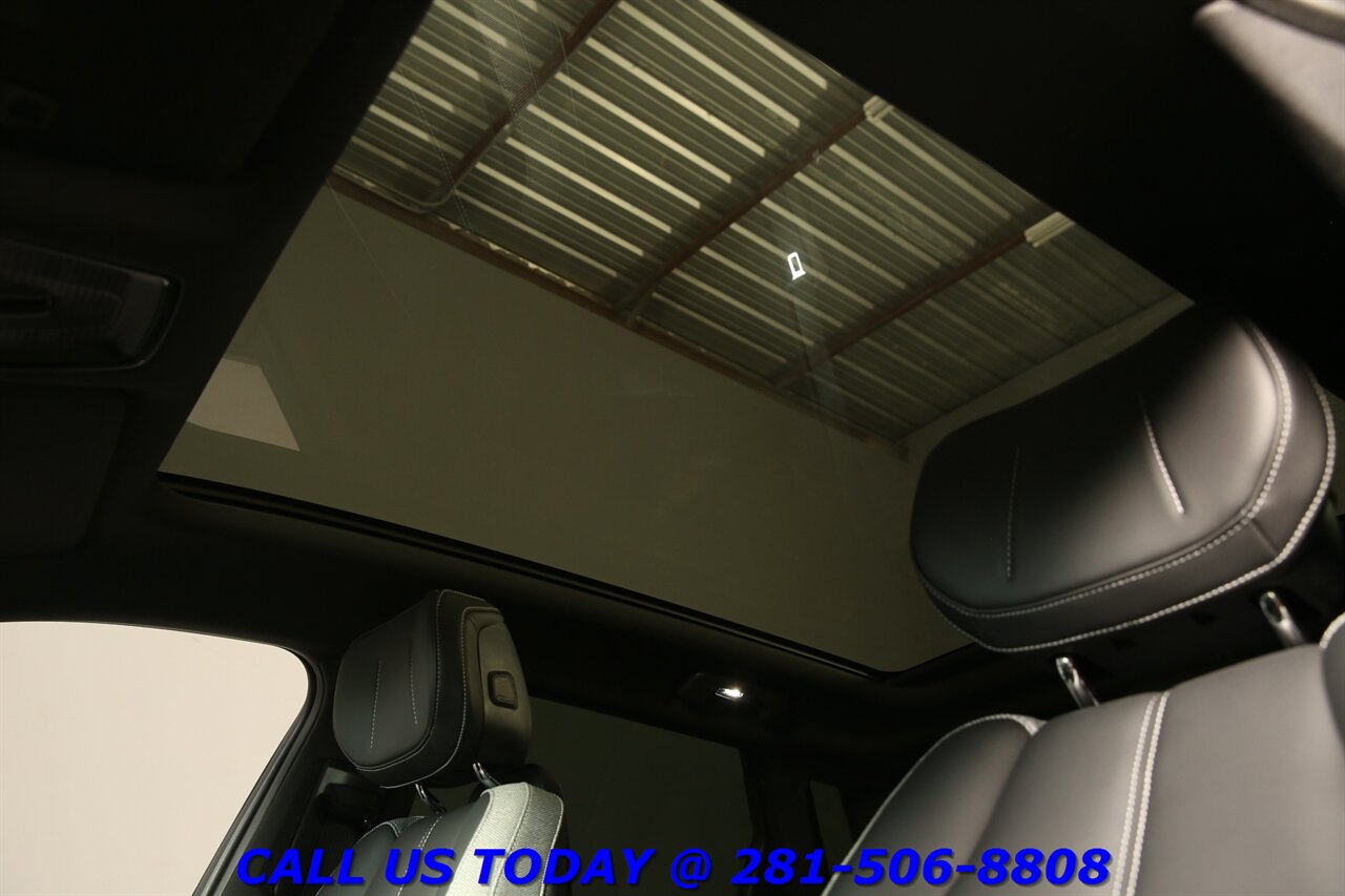 2024 Cadillac LYRIQ 2024 Tech NAV PANO ADAPT CRUISE BLIND 17K MLS!!!   - Photo 12 - Houston, TX 77031