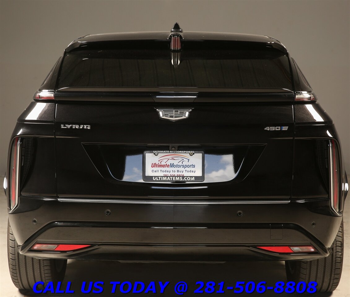 2024 Cadillac LYRIQ 2024 Tech NAV PANO ADAPT CRUISE BLIND 17K MLS!!!   - Photo 5 - Houston, TX 77031