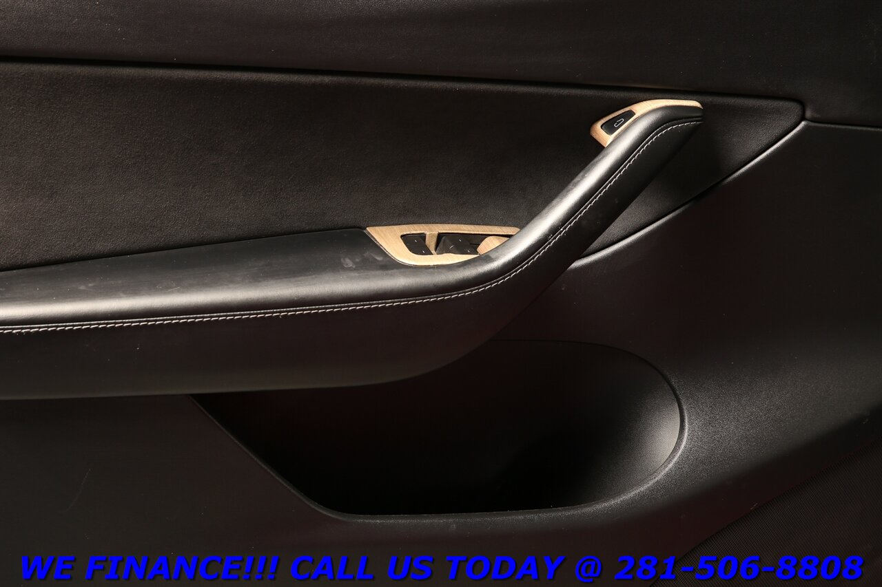 2022 Tesla Model Y 2022 Long Range AWD FSD3 ACCELBOOST PANO AUTOPILOT   - Photo 9 - Houston, TX 77031